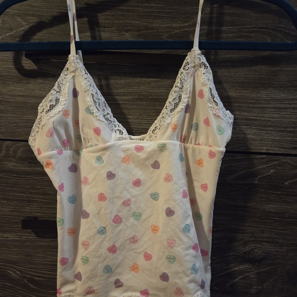 SKIMS FE Lace Triangle Cami - Marble Candy Heart - SIZE SMALL - Picture 3 of 7